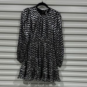 Aqua Black & Silver Zigzag-Print Long Sleeve Tiered Dress